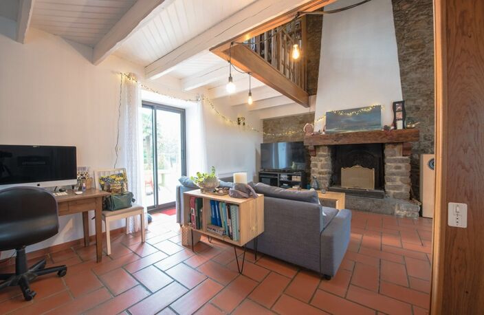 Domaine de 2 Maisons de Charme avec Piscine et Fort Potentiel — photo 4