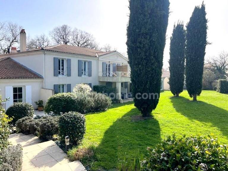 Hôtel Moderne *** Avec restaurant et (licence 4) à vendre à l’entrée de Cognac direction Angoulême  1 290 000 € |  1016 m² CHATEAUBERNARD (16) — photo 1