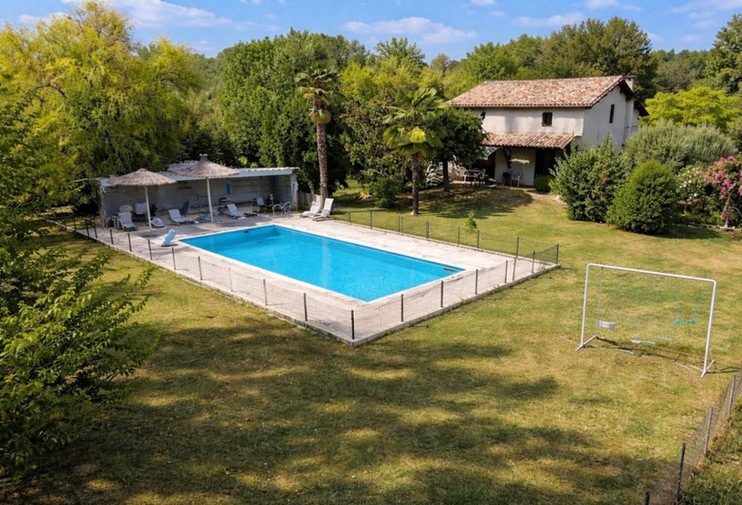 47Lot-et-Garonne (47) –  Villa semi enterrée avec piscine — photo 1