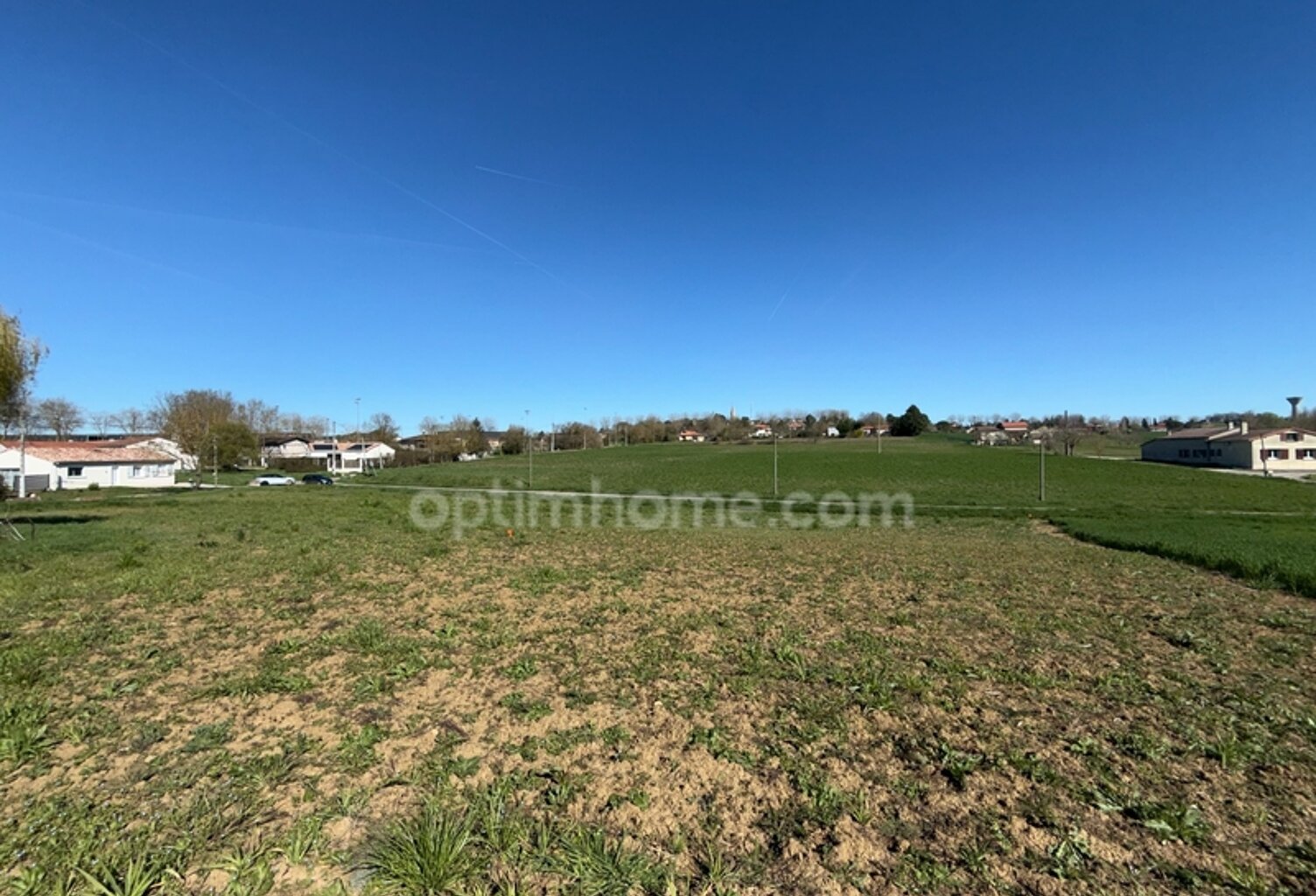 Terrain 885 m² — photo 1