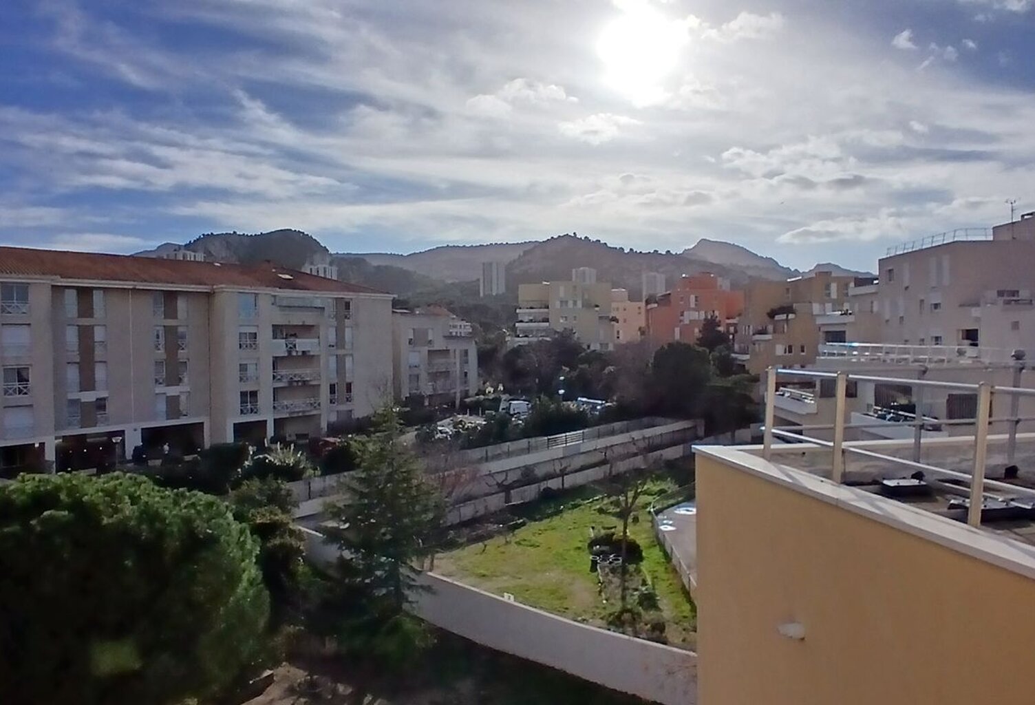 E3466A017L-T2-LES COLLINES -21 AVENUE DE LA FARINIERE 13009 MARSEILLE-155 000 € — photo 1