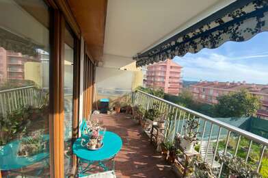 Appartement 3 pièces 940 €