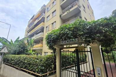 Appartement 3 pièces 235000 €