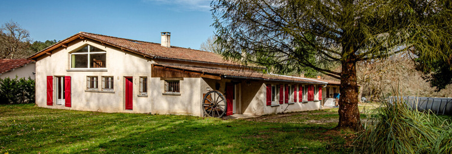 Maison 7 Pièces 251 m² à vendre à Saint-Front-de-Pradoux (24400)