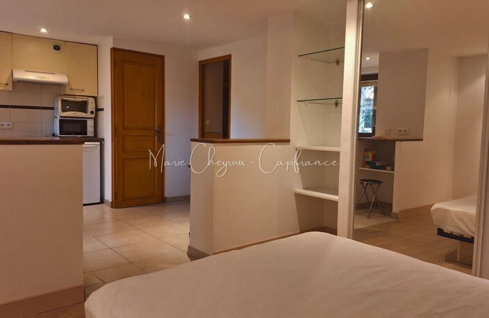 Immeuble de caractère - BRIVE LA GAILLARDE (19) — photo 2