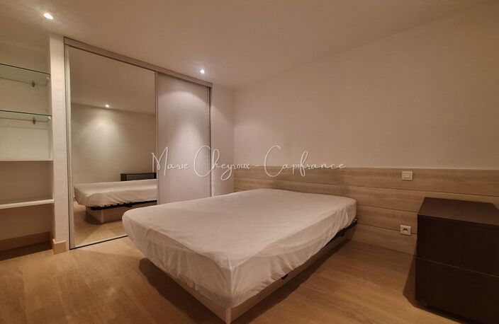 Immeuble de caractère - BRIVE LA GAILLARDE (19) — photo 3
