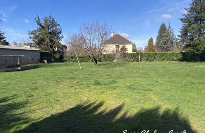 A vendre sur SAINT-PRIEST MANISSIEUX (69 800) - Terrain plat constructible de 1 004 m² — photo 3