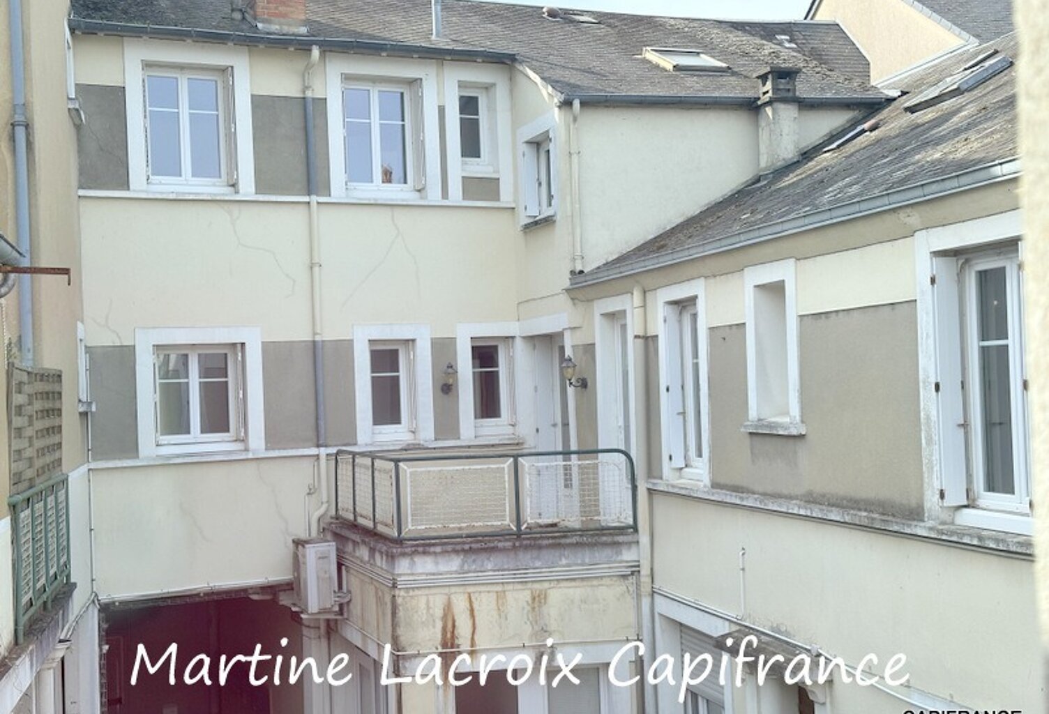 Dpt SARTHE (72), à vendre LA FERTÉ-BERNARD - IMMEUBLE DE RAPPORT P13 - 360M² - Terrain de 340M² — photo 1