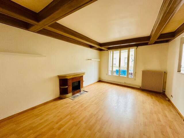 APPARTEMENT de 69 m2 CENTRE VILLE EPERNAY (51) — photo du bien