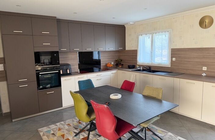 Maison à vendre 6 pièces Montceau-les-mines  (71) — photo 2