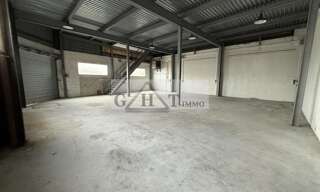 Local industriel  520 m² à louer à Montreuil (93100)