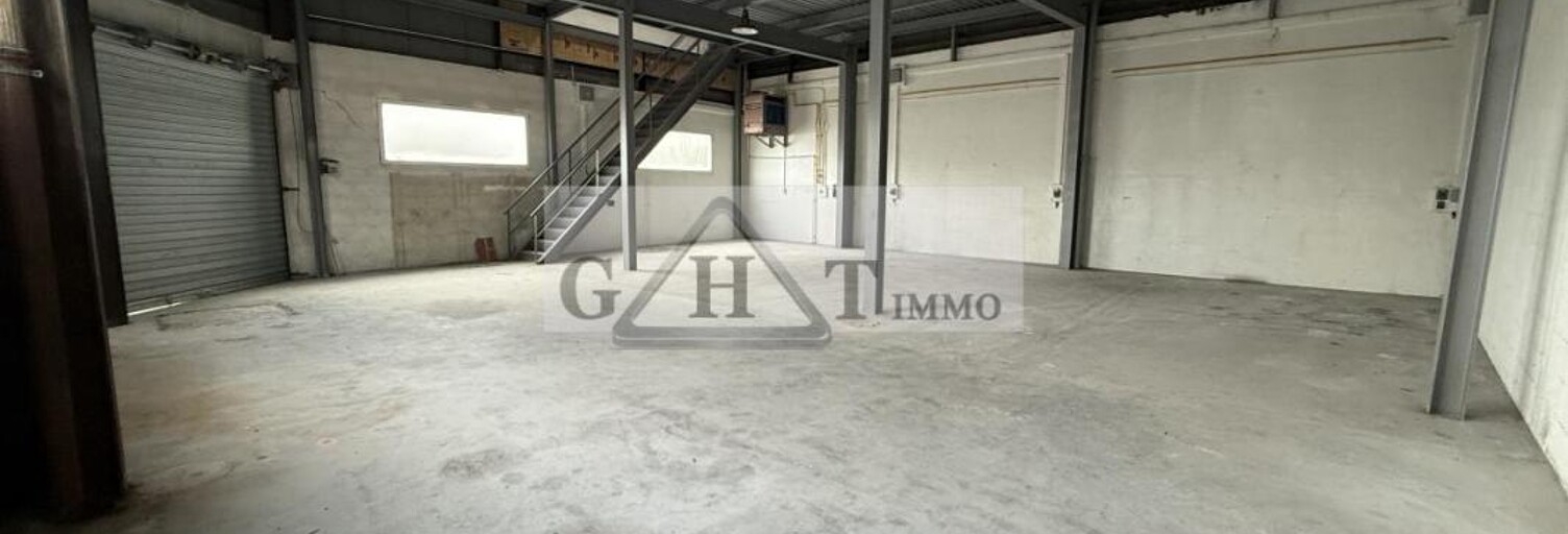 Local industriel  520 m² à louer à Montreuil (93100)