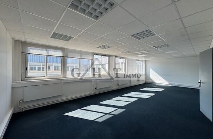 À vendre – Locaux d’activité et entrepôt – Trappes — photo 5