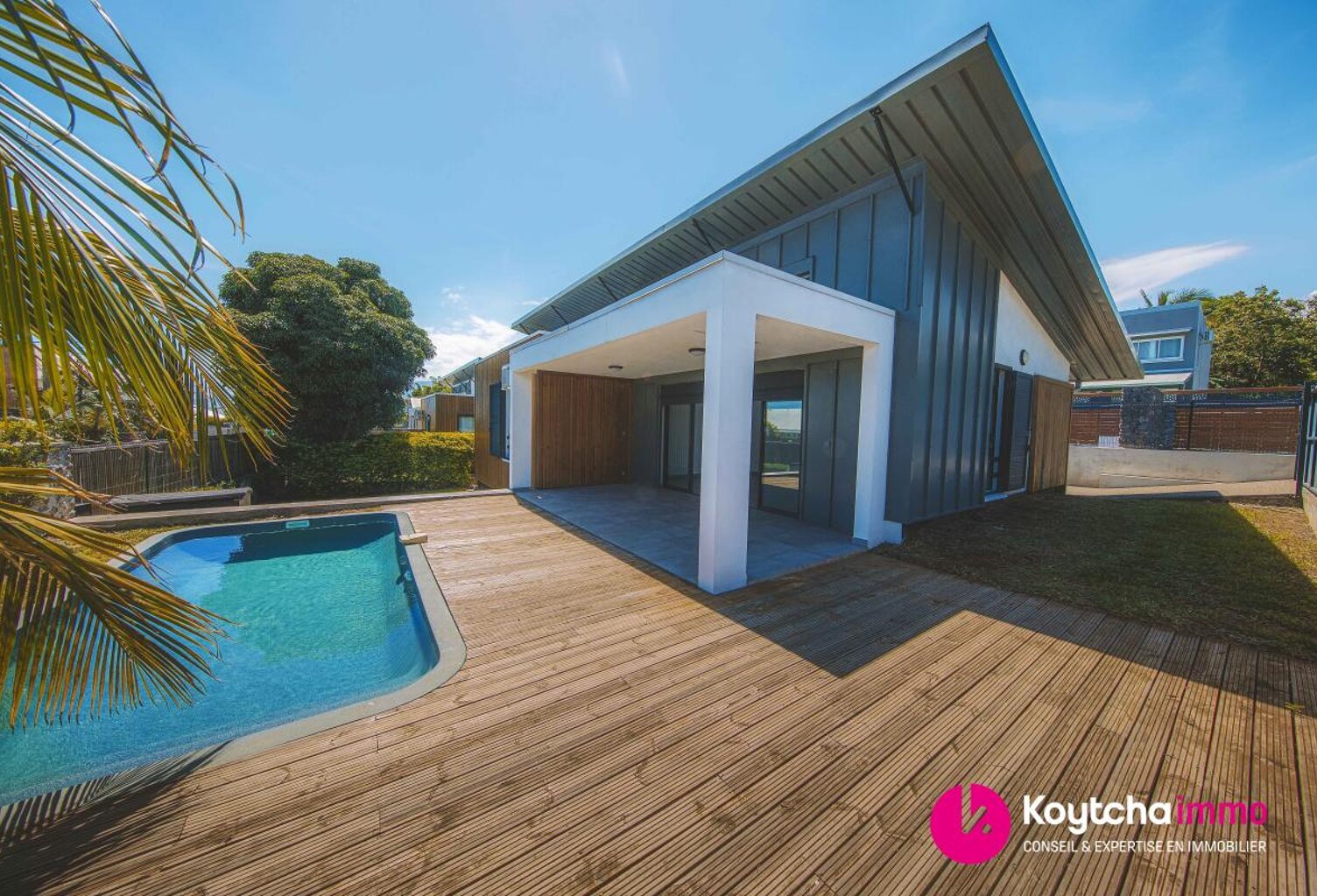 MAISON T4 / LOCAL PRO | PISCINE — photo 1