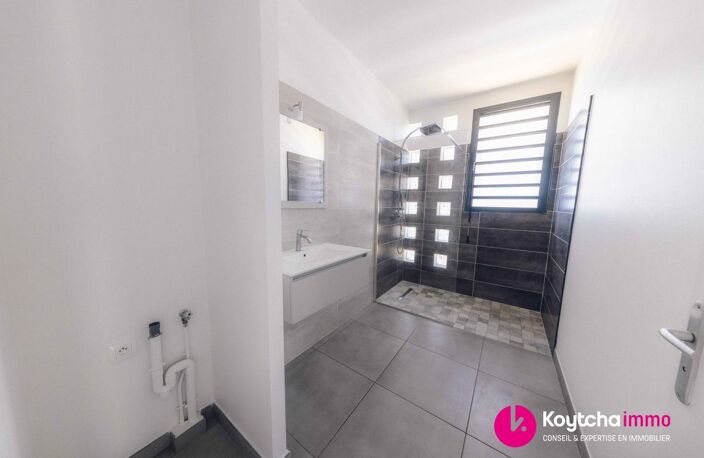 MAISON T4 / LOCAL PRO | PISCINE — photo 4