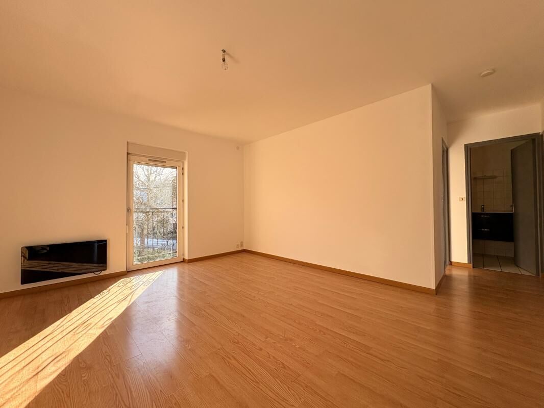 Immeuble  T18 à vendre Cransac 12110