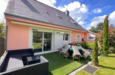 Maison familiale rénovée avec appartement indépendant et jardin clos – Rostrenen — photo du bien