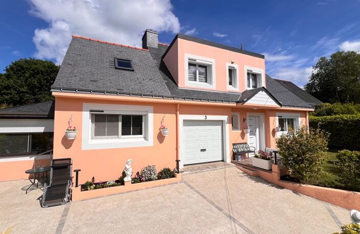 Maison familiale rénovée avec appartement indépendant et jardin clos – Rostrenen — photo 2