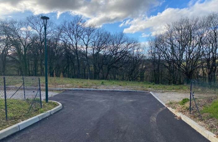 Terrain À Vendre 753 m2 — photo 2