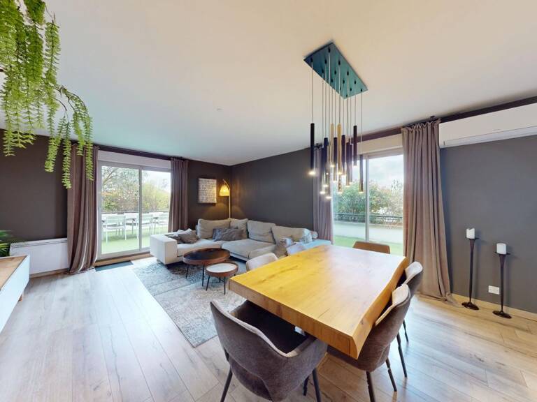 À Vendre - Appartement RARE ROOF TOP avec Grande Terrasse & Double Box Sous-Sol — photo 1
