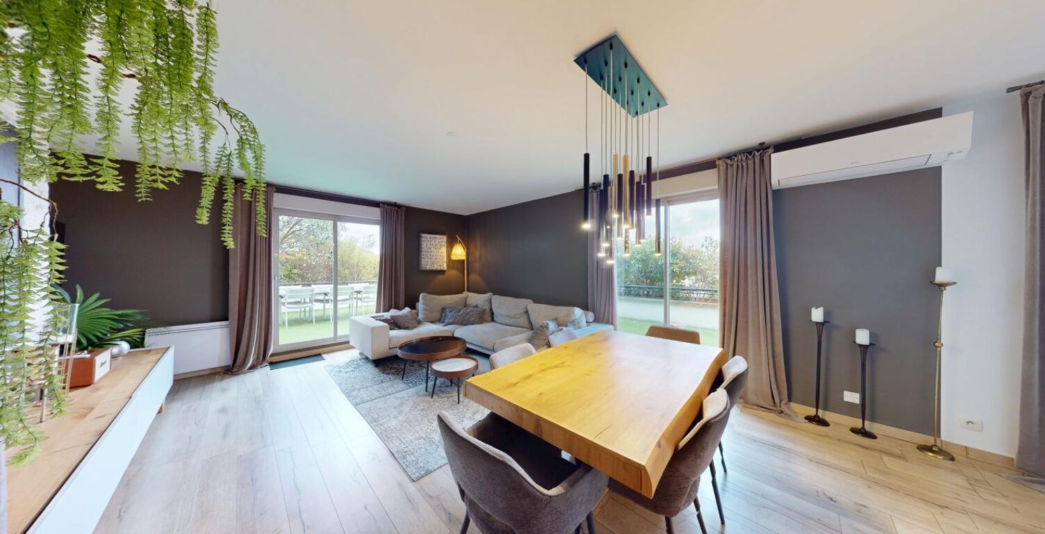 À Vendre - Appartement RARE ROOF TOP avec Grande Terrasse & Double Box Sous-Sol — photo 1