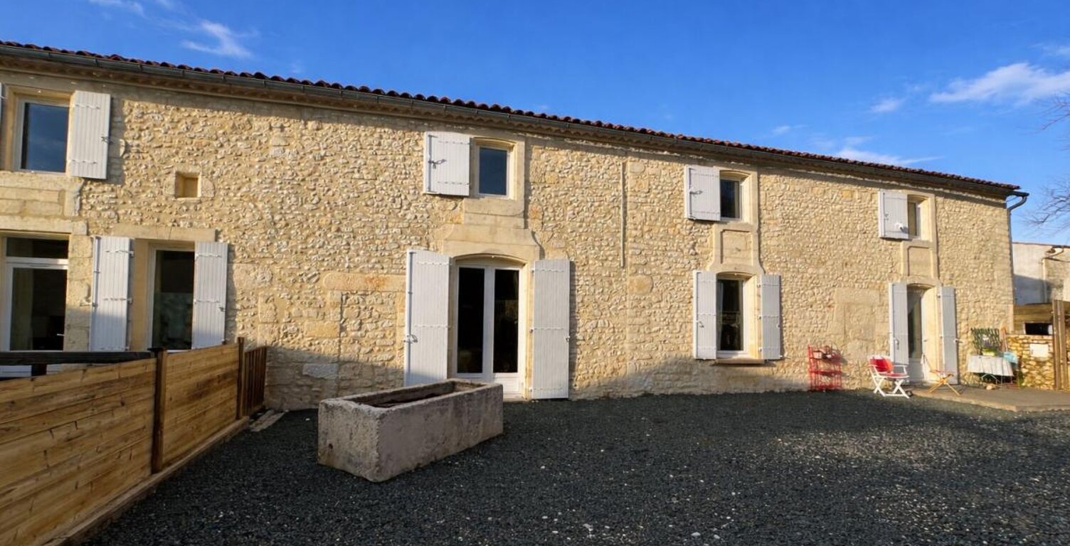 Maison + un logement indépendant À Vendre Corme Ecluse 9 pièces — photo 1