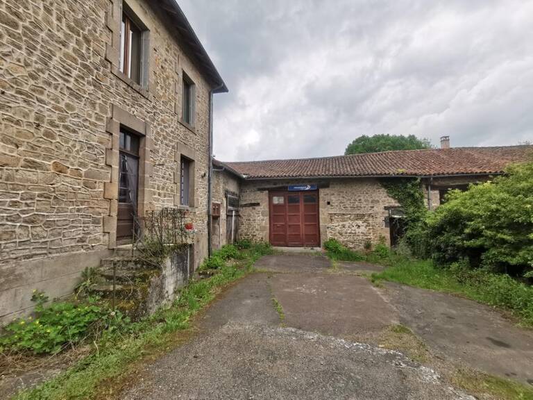 Immeuble pour investissement locatif ou habitation, idéal aussi pour un professionnel! — photo 1