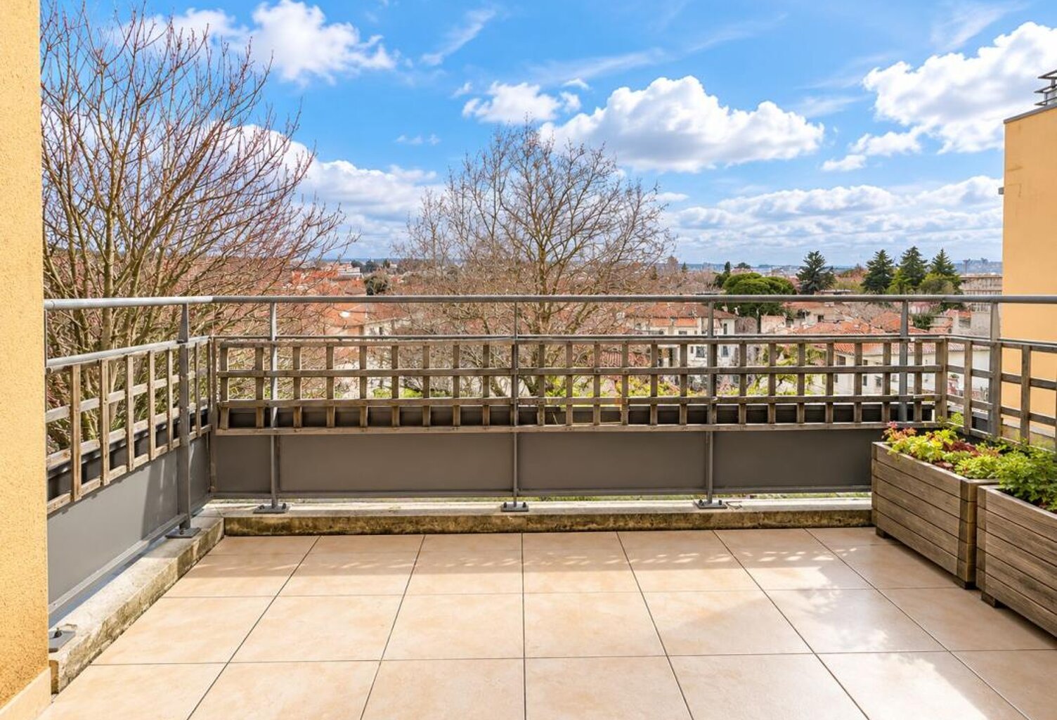 Toulouse Casselardit Beau Duplex avec Terrasse et 2 Parkings — photo 1