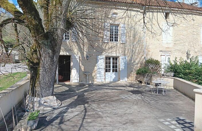 À 20 minutes au nord de Cahors, maison avec gites et piscine — photo 2