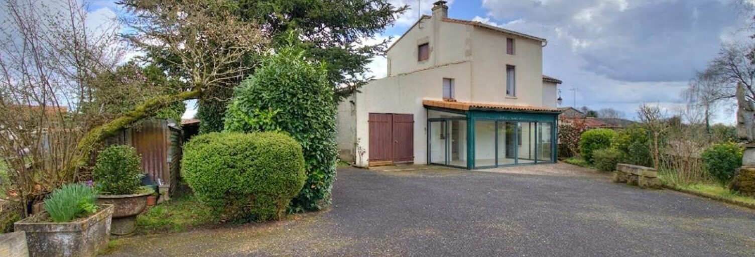 Maison 4 Pièces 84 m² à vendre à Sainte-Ouenne (79220)