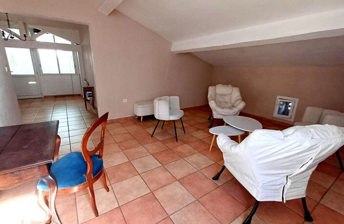 Perpignan centre dans le quartier des auteurs à Perpignan , T4 de charme — photo 3