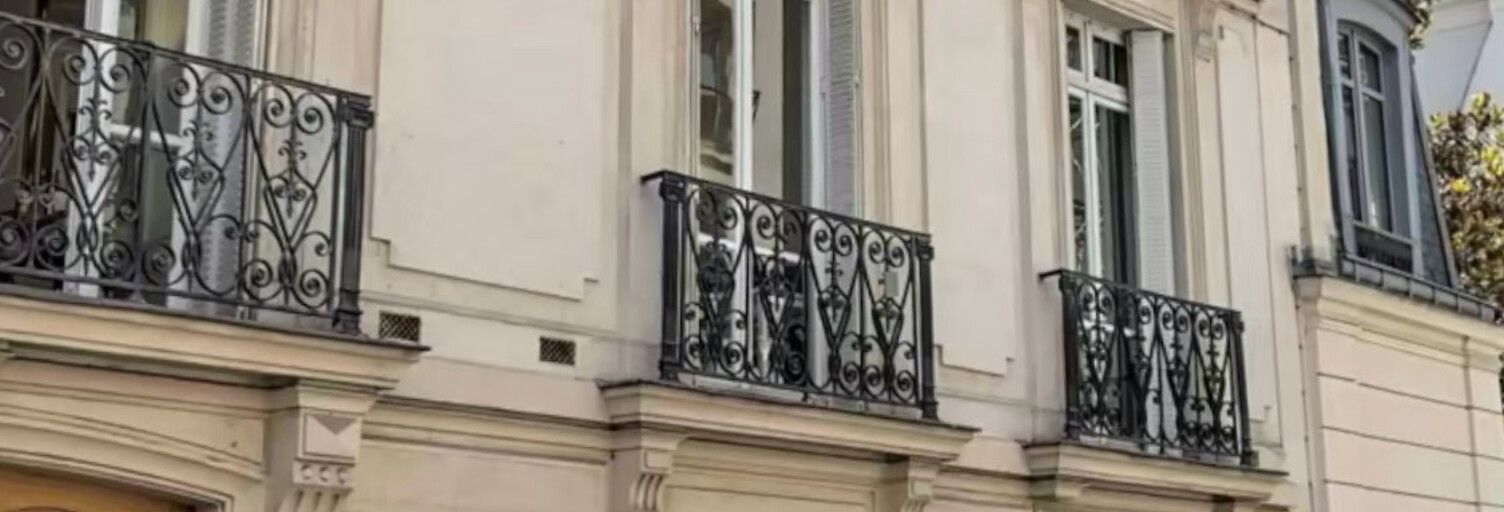 Garage   m² à louer à Paris 8 (75008)