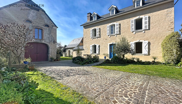 Villa / Maison 8 pièces  à vendre Nay 64800