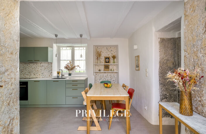 Saint Cyr au Mont d'Or proche village- Maison de village ple — photo 2