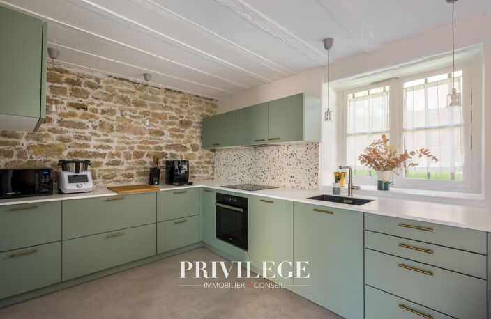 Saint Cyr au Mont d'Or proche village- Maison de village ple — photo 3