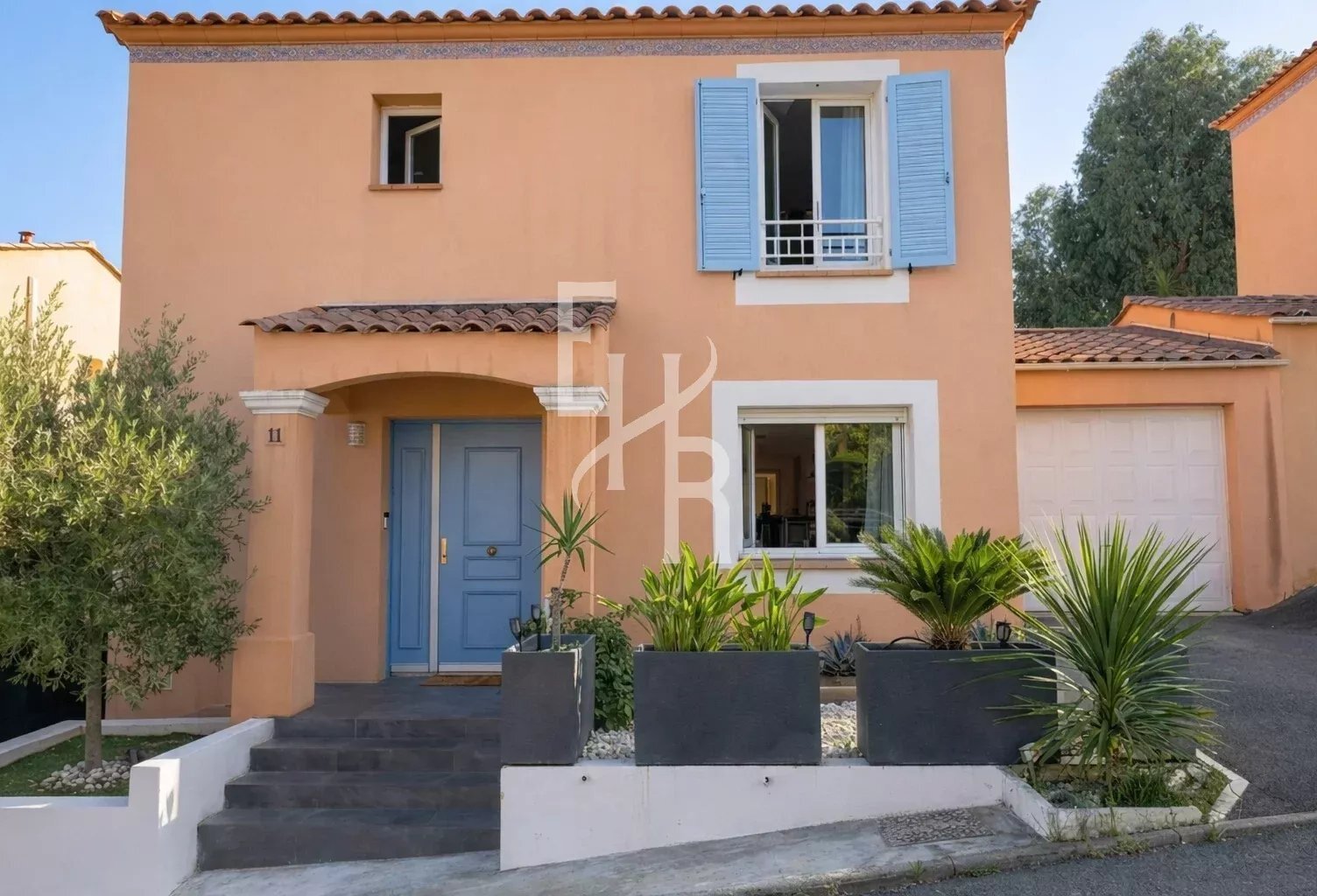 Villa au calme dans domaine privé — photo 1