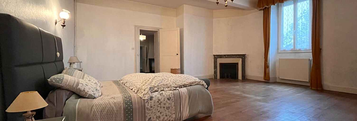 Maison 13 Pièces 361 m² à vendre à Bordes (64510)