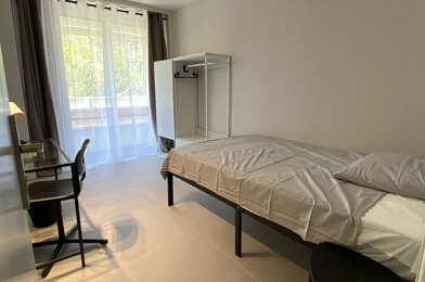 Appartement 7 pièces 490 €