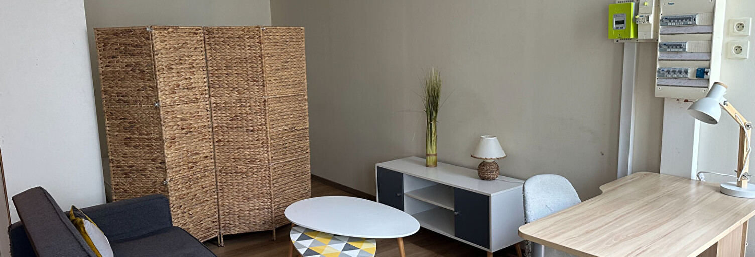 Immeuble  196 m² à vendre à Lons-le-Saunier (39000)