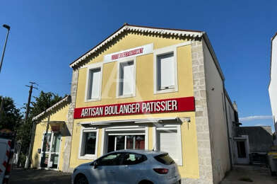 Commerce  189900 €