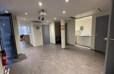 Local commercial — photo du bien