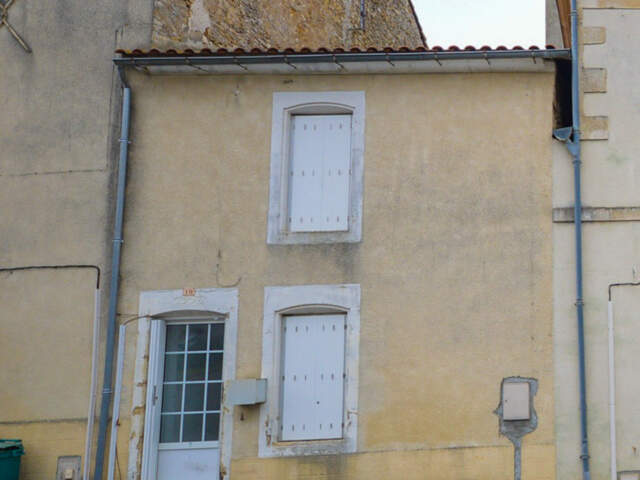 Pour INVESTISSEURS. Maison de bourg. — photo du bien