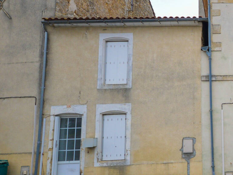 Pour INVESTISSEURS. Maison de bourg. — photo 1