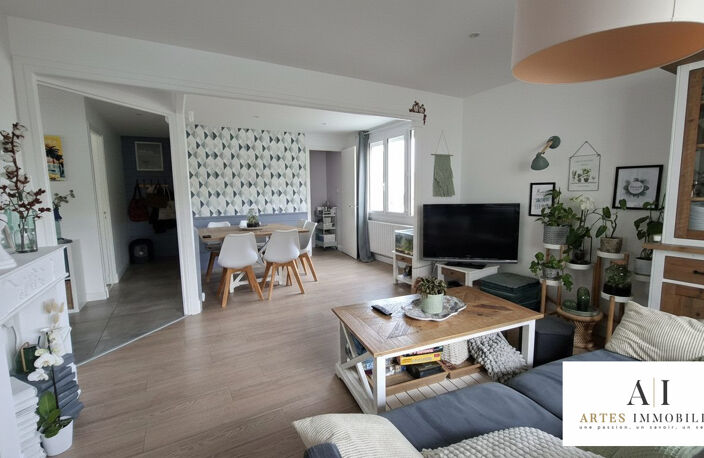 Grande Maison rénovée avec 5 chambres avec piscine et jardin, — photo 2
