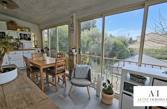 Grande Maison rénovée avec 5 chambres avec piscine et jardin, — photo 3