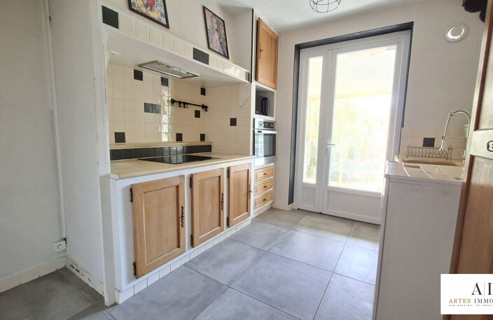 Grande Maison rénovée avec 5 chambres avec piscine et jardin, — photo 4