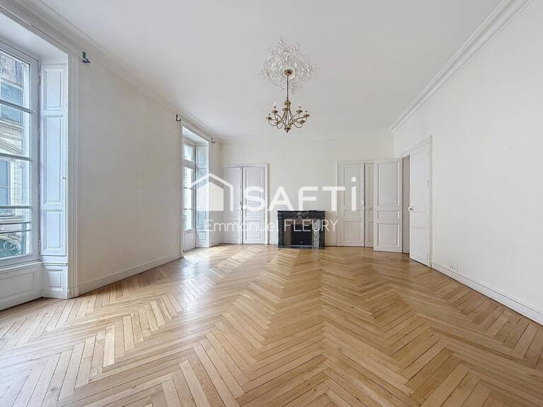 Lumineux appartement haussmannien de 109 m² à 10 min de la Place Royale — photo 1