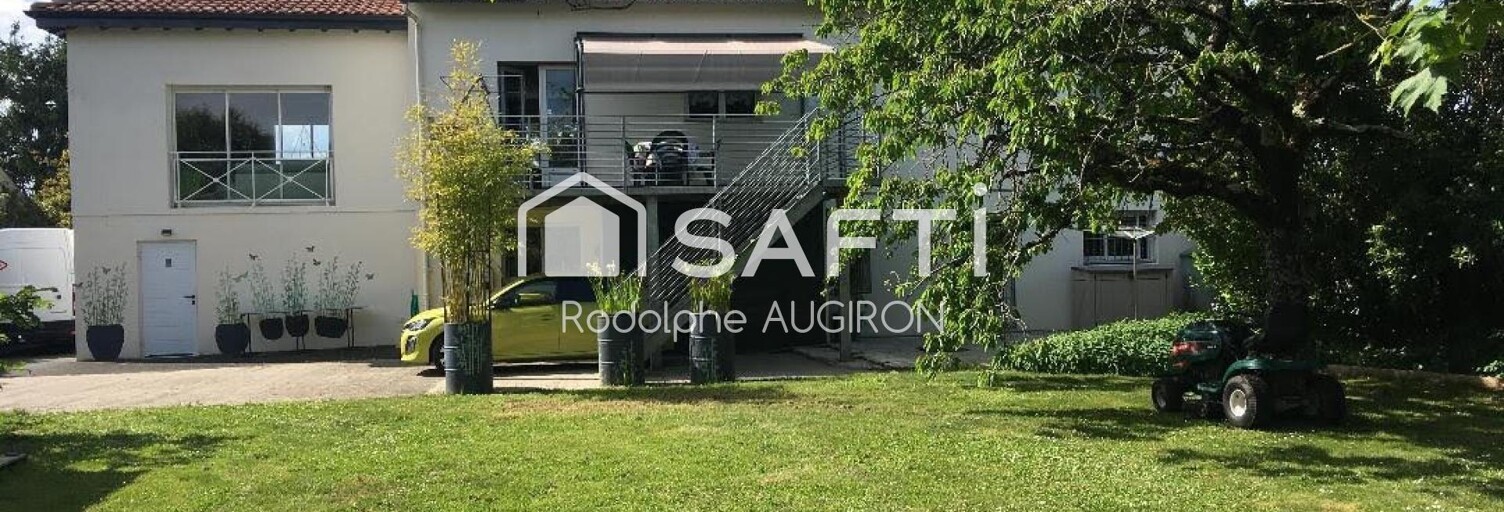 Maison 9 Pièces 202 m² à vendre à Saint-Pierre-la-Noue (17700)