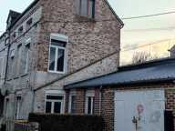 Maison mitoyenne avec travaux à réaliser, idéale pour famille ou investisseur. — photo 2