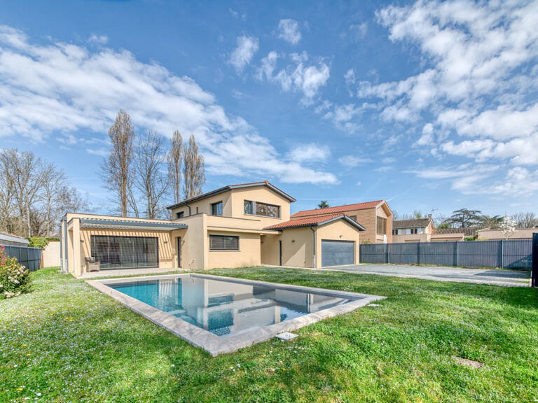 Ecully - Les Serres: Une maison contemporaine de 189m2, 5 ch — photo 1